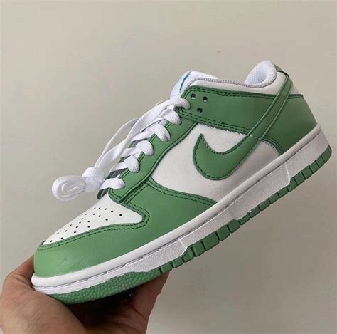 nike dunks aesthetic